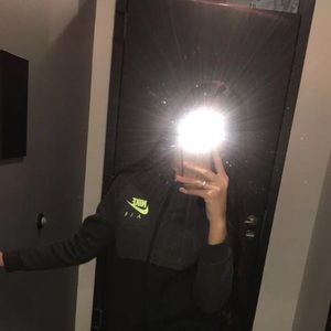 Meet your Posher, Ava